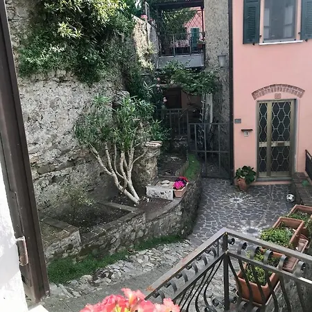 La Casa Nei Carobi *