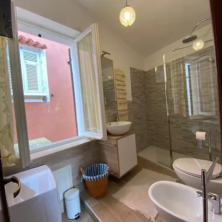 La Casa Nei Carobi *