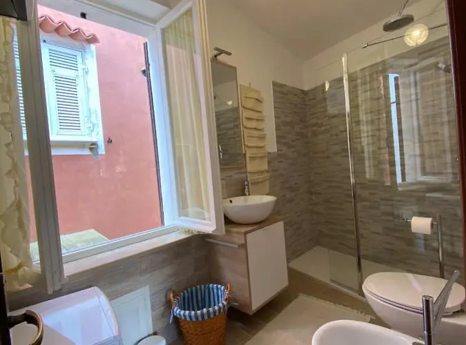 La Casa Nei Carobi *